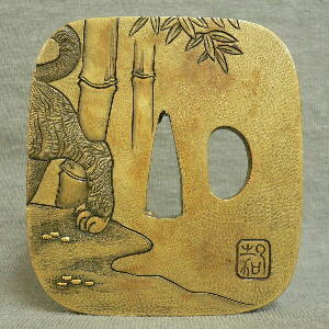 [ Shinchu-Ji Nadekaku-Gata Takabori Zogan Tsuba ]Tail